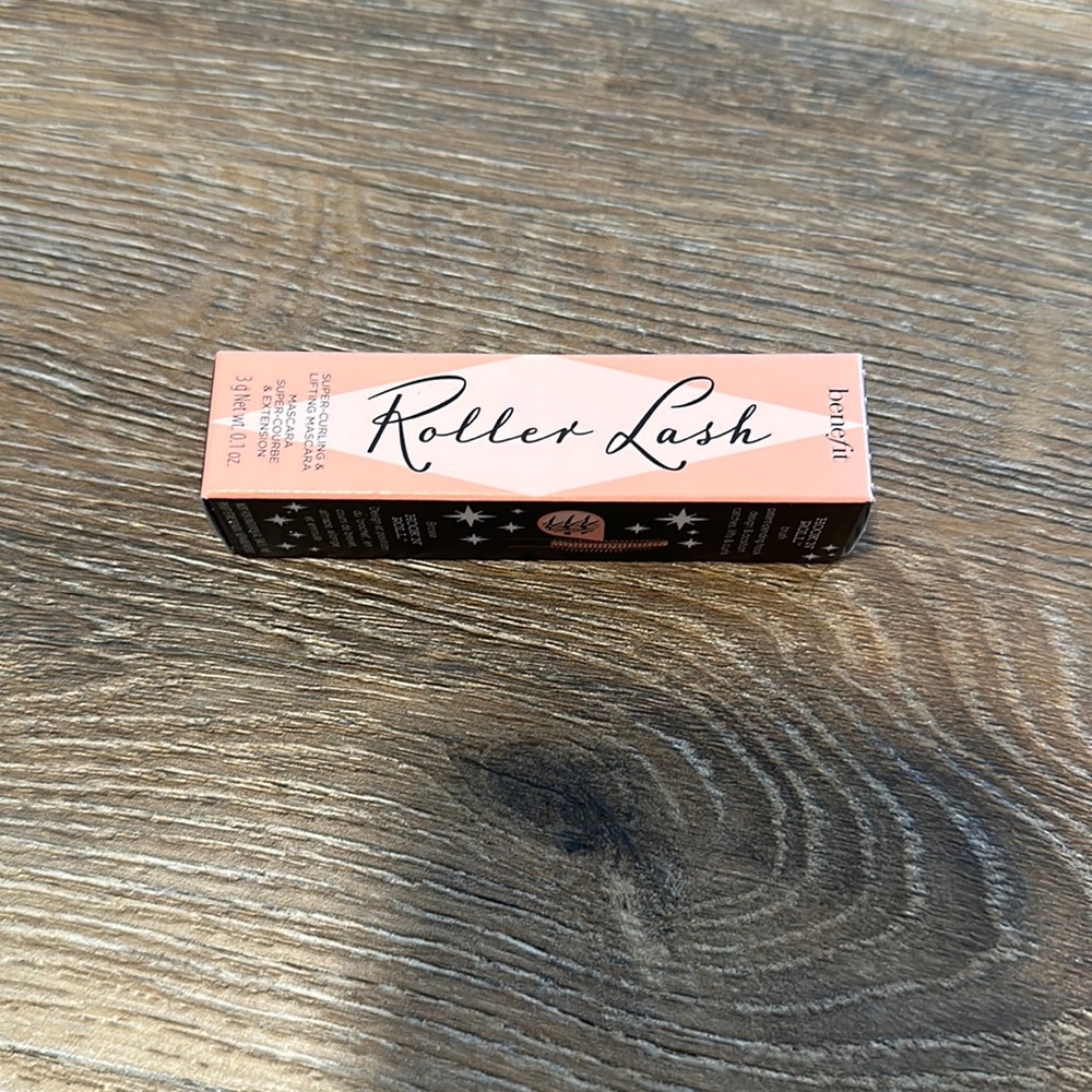 Benefit Roller Lash Mini in Black ✨HOST PICK✨